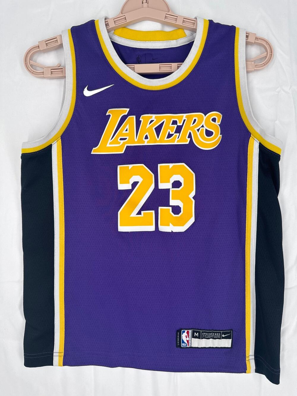Nike Dri-FIT LeBron James #23 Los Angeles Lakers Purple kids size M